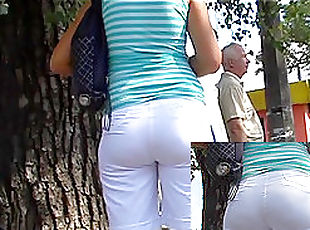 Consummate arse in constricted shorts