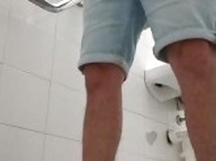 wank at public toilet lot of cum