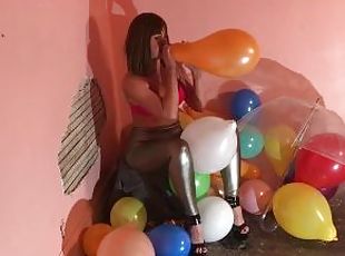 Helena Price Balloon Popping Fetish!