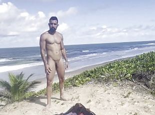 Orang telanjang, Umum, Homo, Pantai, Fetish (benda yang dapat meningkatkan gairah sex), Seorang diri, Berotot, Orang yang suka memperlihatkan keahliannya, Penis, Berkedip