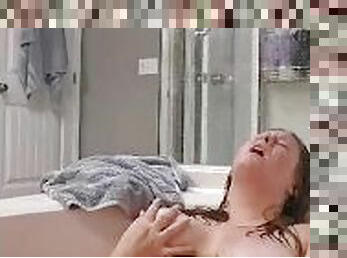 Chubby Milf Bathtime Masturbation