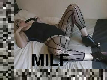 Milf slut