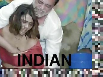 Indian curvy MILF amateur porn clip