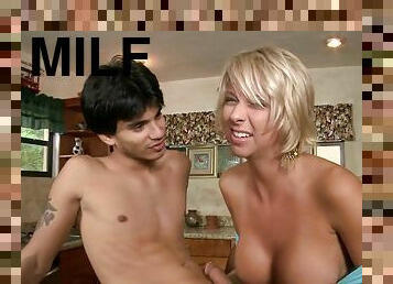 Milf Lesson of hot cougar Brianna Beach