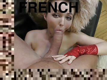 French horny MILF amateur porn