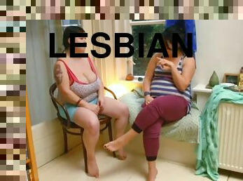 Mi novia gordita con su amiga lesbiana