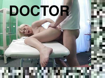 vagina-pussy, muncrat, blowjob-seks-dengan-mengisap-penis, dokter, gambarvideo-porno-secara-eksplisit-dan-intens, rumah-sakit, realitas, seks-oral-anal, pengisapan