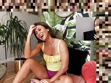 Solo webcam hot ladies masturbate using dildo toys