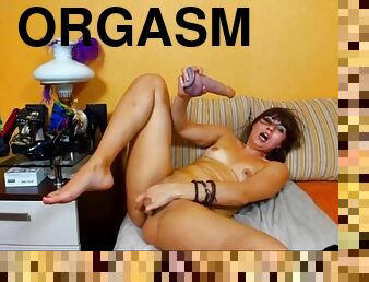 Tamara hot dildo orgasm