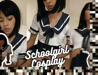 SchoolgirI cosplay.