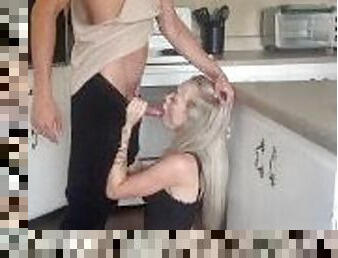 Step Sis Begged To Be Fucked In Kitchen!