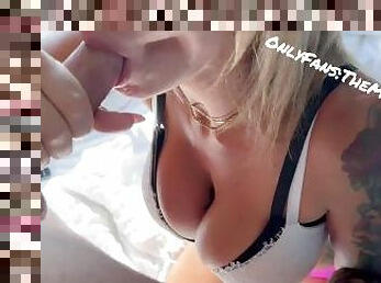 tetas-grandes, amateur, babes, mamada, chorro-de-corrida, primera-persona, novia, corrida, rubia, tatuaje