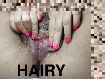 Hairy pussy cums