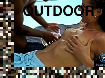 Britney and Jeanna Lee prefers fucking outdoors