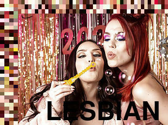 New Year celebration turns to impassioned lesbo sex!