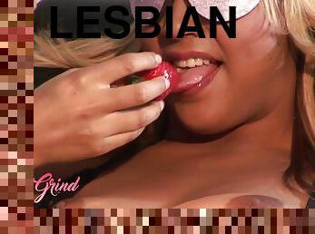 Lesbian Friends Eva Lopez & Gianna Dreams Play Together & Reach Multiple Orgasms - erotic lesbian sex