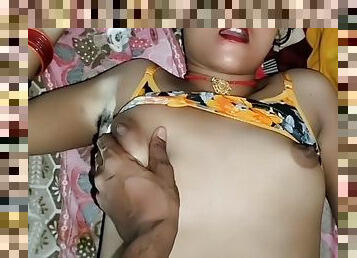 Desi Indian Bhabhi Ki Bedroom Me Cheekhen Nikaal Di