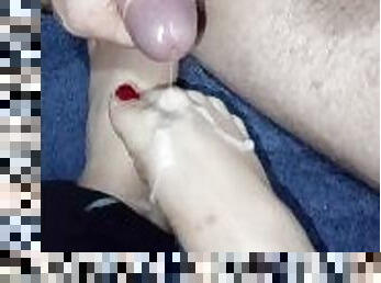 My husband cums on my feet