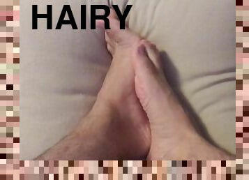 Fingering my feet what else can fit in-between these soles? - MANLYFOOT