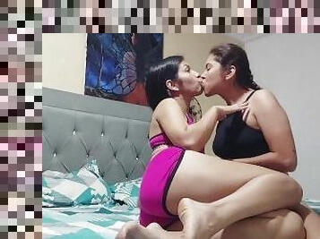 clitoris, masturbaatio, orgasmi, pillu-pussy, remmidildo, amatööri, eebenpuinen, lesbo-lesbian, teini, kotitekoinen