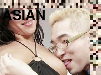 Asian guy gets lucky with a naughty bitch