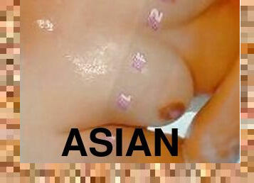asiático, bañando, cuatro-patas, amateur, madurita-caliente, mamá, primera-persona, fetichista, ducha, a-solas