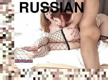 payudara-besar, rusia, anal, penis-besar, remaja, bertiga, stocking-stockings, eropa, berambut-pirang, mata-uang-euro