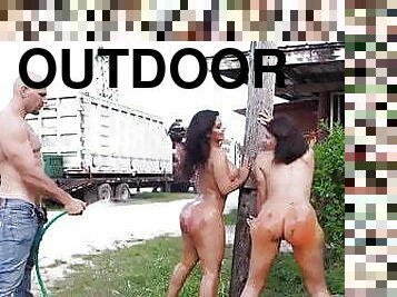 pantat, payudara-besar, di-tempat-terbuka, sayang, penis-besar, gangbang-hubungan-seks-satu-orang-dengan-beberapa-lawan-jenis, barang-rampasan, bertiga, membenturkan, cowgirl-posisi-sex-wanita-di-atas-pria