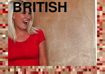 British CFNM babes sucking off BBC