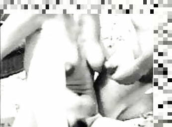 Vintage 8mm Amateur Cumshot on Juicy Saggers