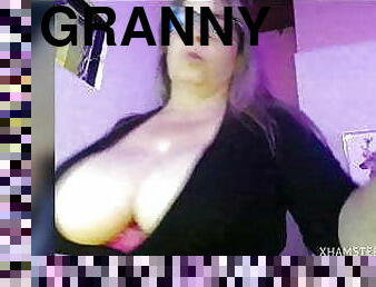 Granny massive tits show ass 
