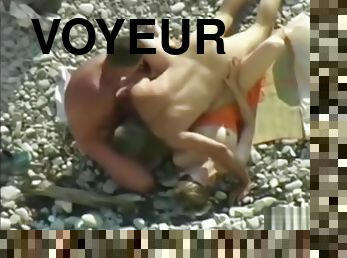 Voyeur Beach Bi 3some