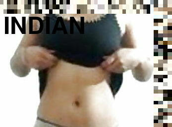 Indian girl beautiful boob