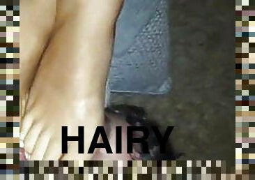 Hairy pussy foot fetish 