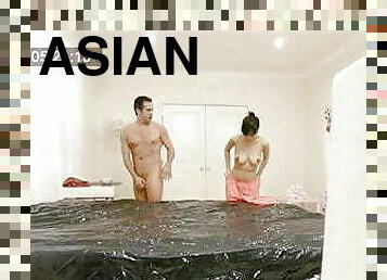 Asian masseuse Jade Kush is fucking with her customer