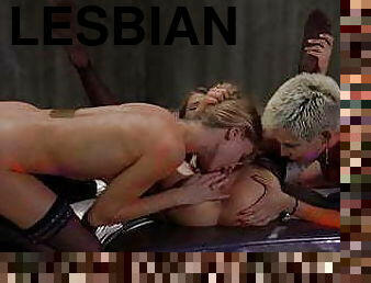 isot-tissit, masturbaatio, orgiat, anaali, typykät, lesbo-lesbian, sormettaminen, kolmisin, blondi