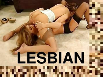 לסבית-lesbian, כפות-הרגליים, גרביונים-stockings, בלונדיני, פטיש, שחרחורת