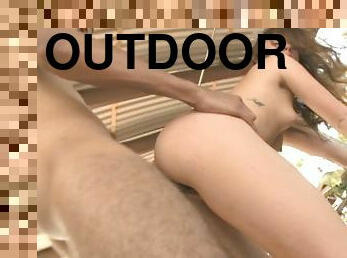 Spring Break Fun: College Girl Fucks Outdoors