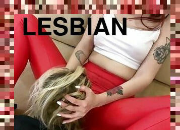 pillu-pussy, lesbo-lesbian, orja, suuteleminen, pervo, rakastajatar, dominointi, femdom, nahka