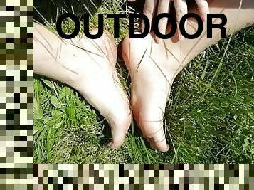 Walking barefoot on the grass and soil and show my dirty tiny feet -footfetish video