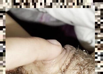 clitoris, paroasa, imens-huge, masturbare-masturbation, orgasm, pasarica, solo