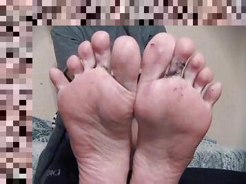 hamba, kaki, kotor, fetish, dominasi, femdom, jari-kaki