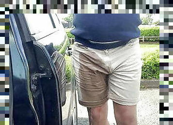 Peeing my panties and shorts stockings on public carpark 
