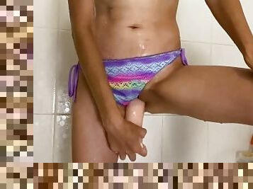 Fun in the shower, real orgasm - Little Nika