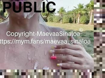Maevaa Sinaloa - BUKKAKE je suce 5 mecs et prend une douche de sperme en extérieur comme une salope