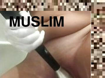 muslim milf play with paper towel holder …