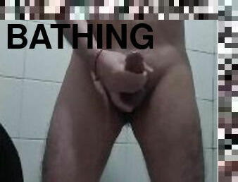 Filipino twink masturbates while taking shower