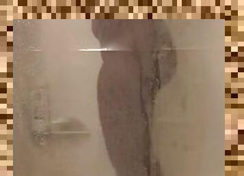 mandi, amatir, berkulit-hitam, mandi-shower, seorang-diri, payudara-kecil