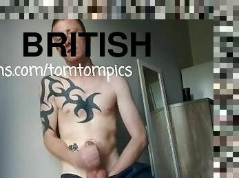 amateur, ejaculation-sur-le-corps, énorme-bite, gay, ejaculation, britannique, solo, tatouage, bite