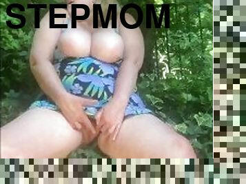 gros-nichons, masturbation, en-plein-air, mature, milf, maman, doigtage, naturel, méchant, seins